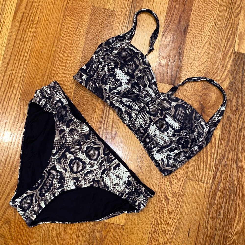 Niptuck bikini